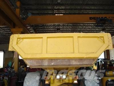 CAT 730 Tailgate Други компоненти