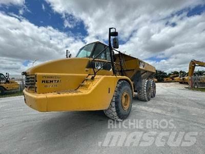 CAT 740 Дъмпери/моторни превозни средства