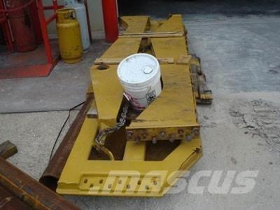CAT 740 Tailgate Други компоненти