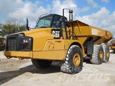 CAT 740B Дъмпери/моторни превозни средства