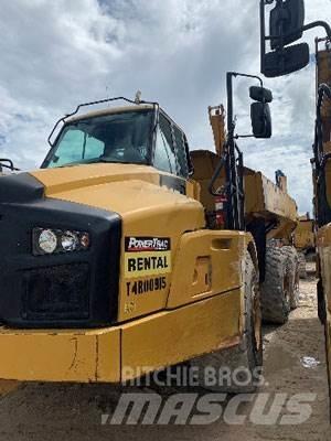 CAT 740B Дъмпери/моторни превозни средства