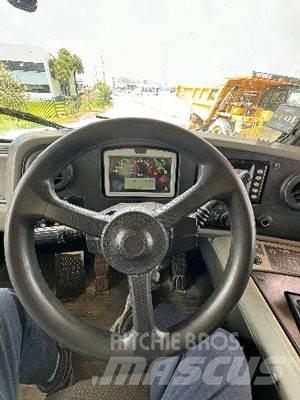 CAT 770G Твърди самосвали
