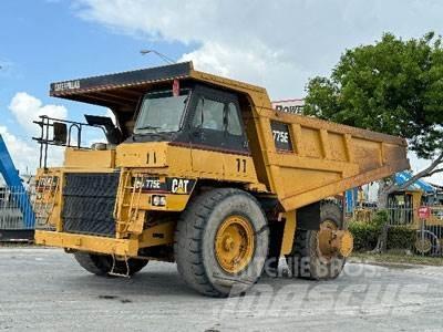CAT 775E Твърди самосвали

