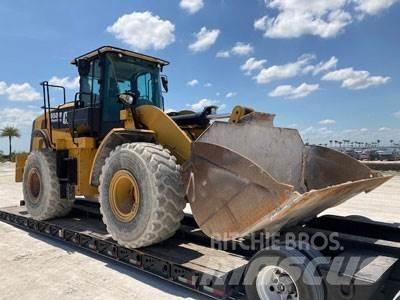 CAT 950M Колесни товарачи