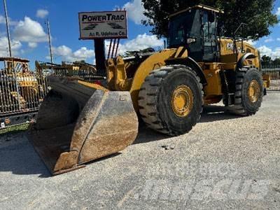 CAT 980M Колесни товарачи