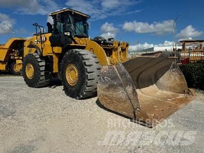 CAT 980M Колесни товарачи