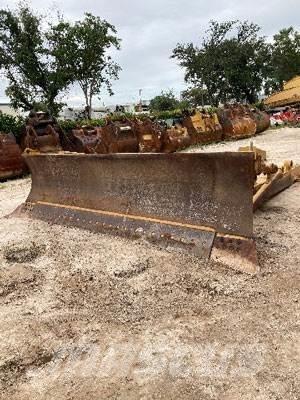 CAT D8T Angle Blade Други компоненти