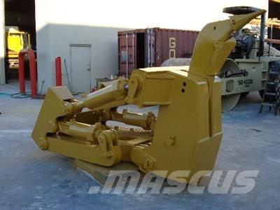 CAT D8T/R/N Ripper, S/S Други компоненти