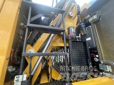 CAT MH3026 Оператори на отпадъци/индустрия
