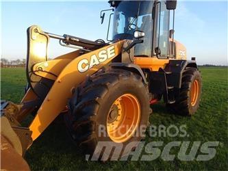 CASE 721G Колесни товарачи