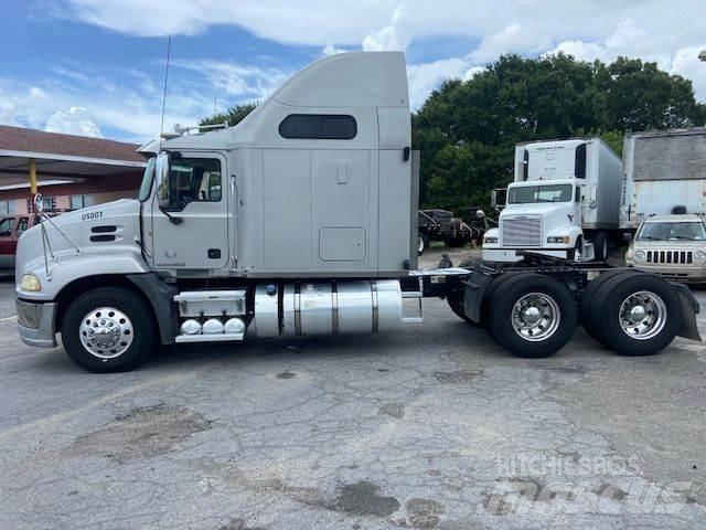 Mack CXU613 Влекачи