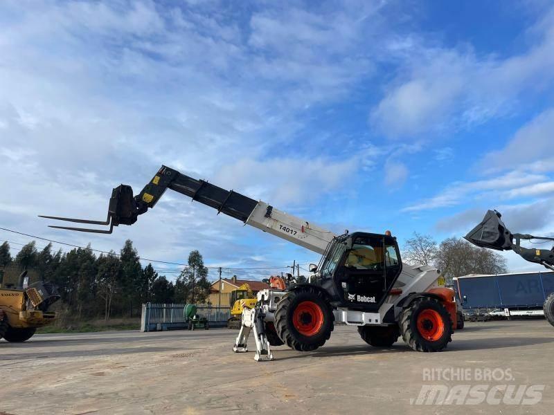 Bobcat T40170 Телескопични товарачи