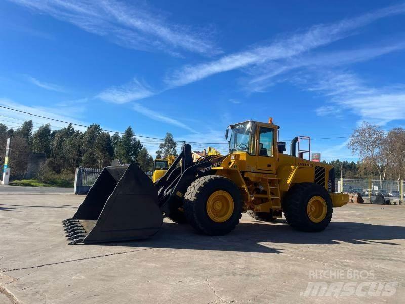 Volvo L 220 E Колесни товарачи