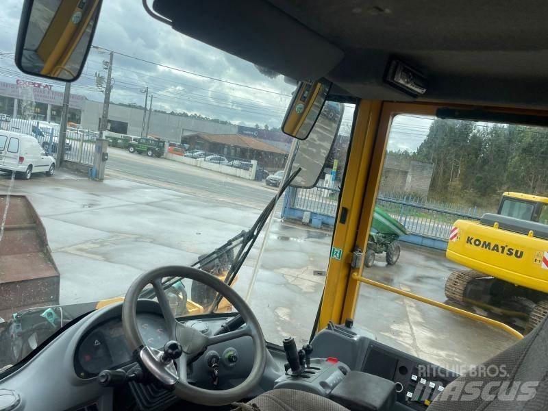 Volvo L 90 E Колесни товарачи
