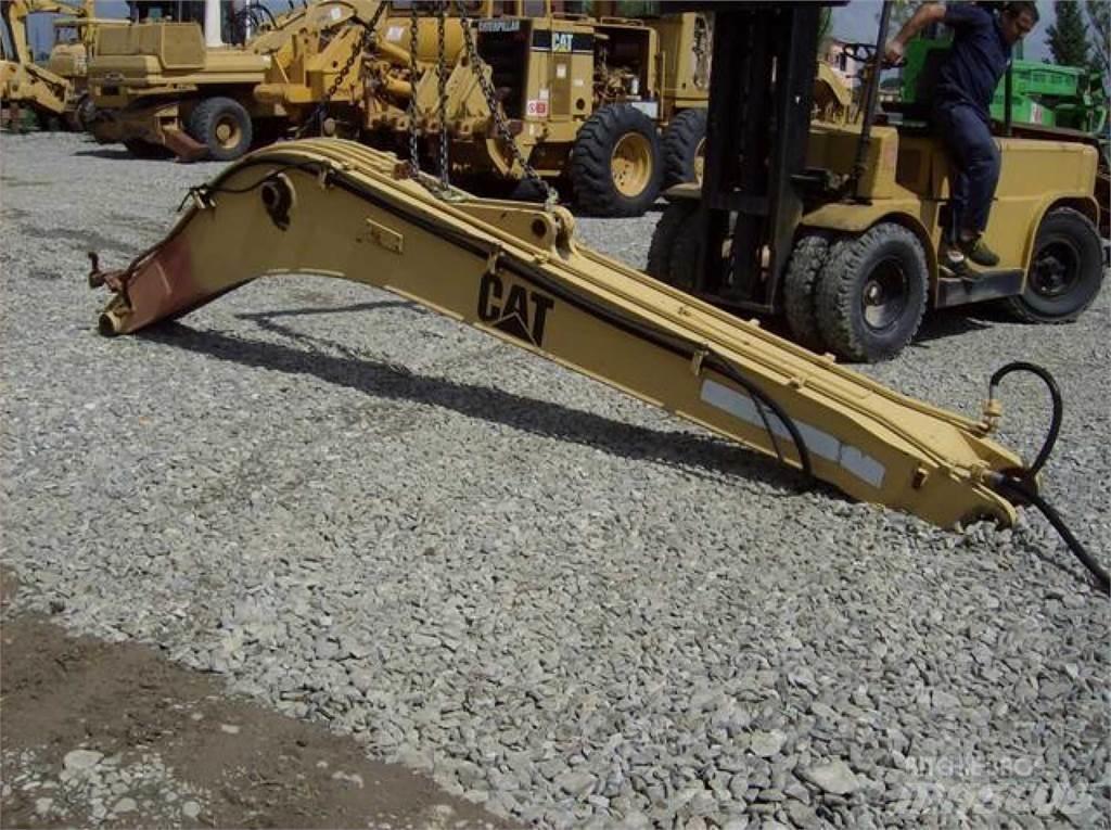 CAT 212 Шаси