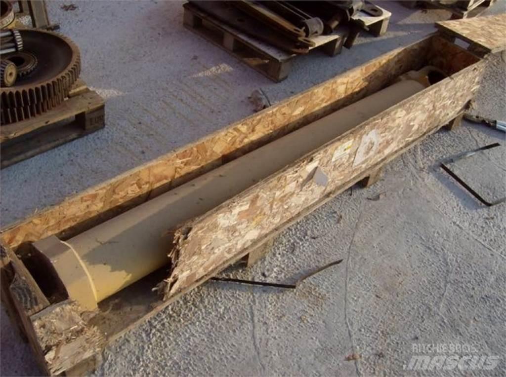 CAT 225 Строителство - Други