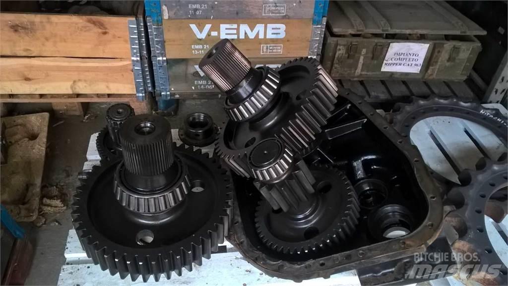 CAT 231D Строителство - Други