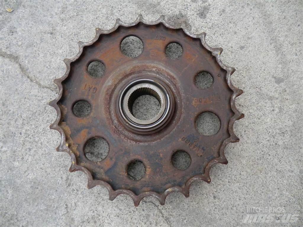 CAT 231D Релси, вериги и ходова част
