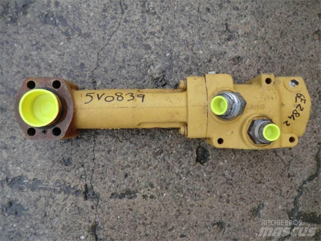 CAT 231D Строителство - Други