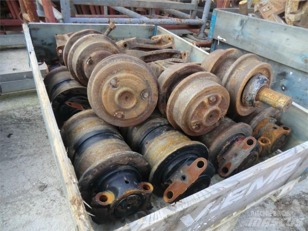 CAT 231D Релси, вериги и ходова част
