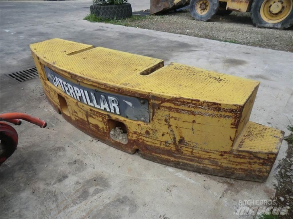 CAT 231D Шаси