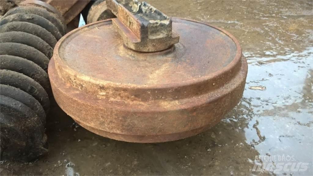 CAT 312D Релси, вериги и ходова част
