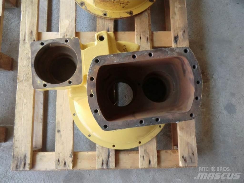 CAT 320B Шаси