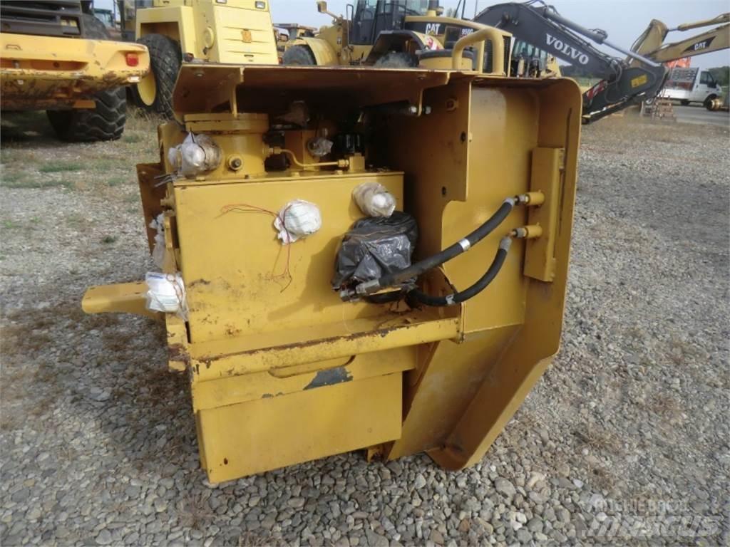 CAT 323D Строителство - Други