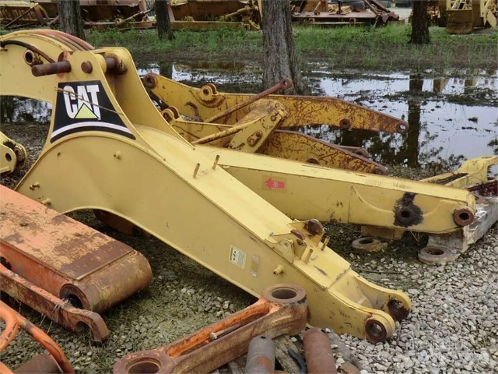 CAT 438C Шаси