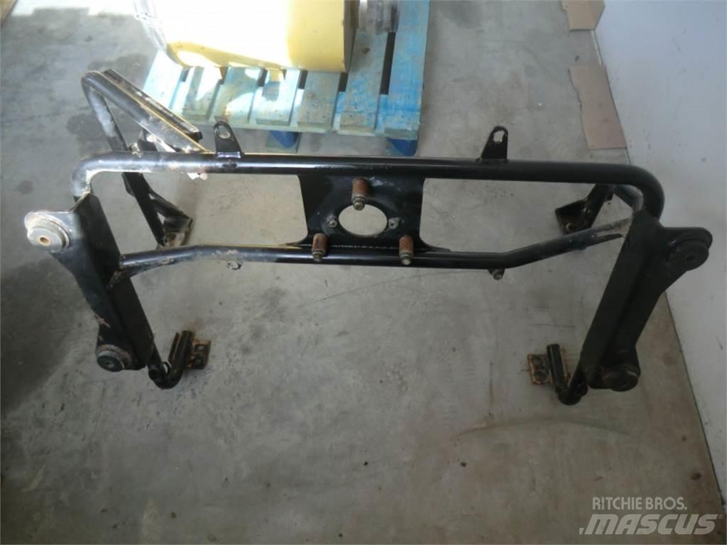 CAT 735 Шаси