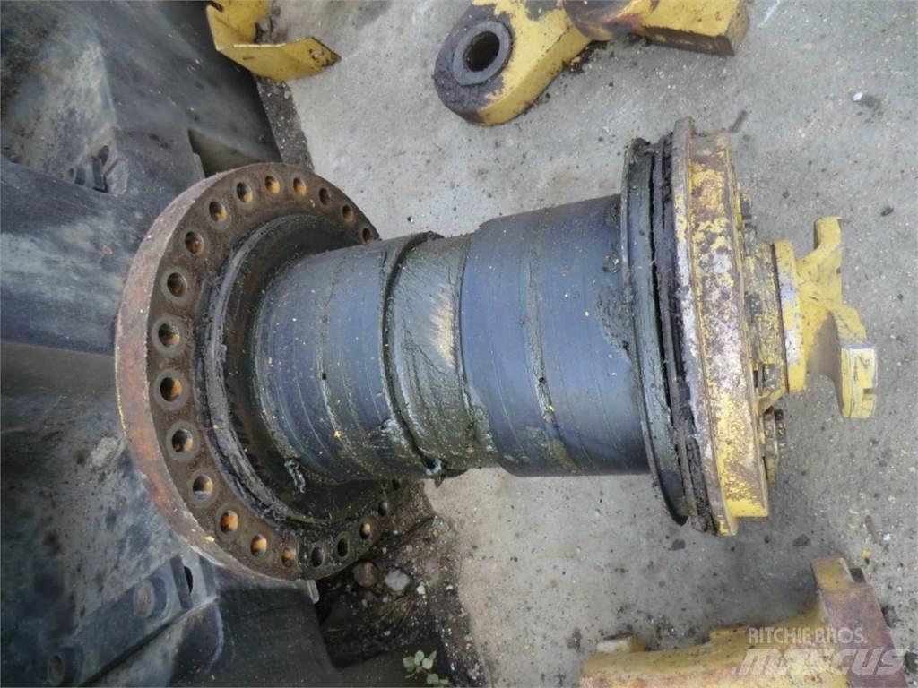 CAT 735 Шаси