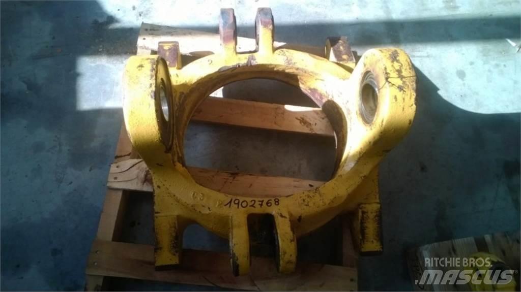 CAT 735 Шаси