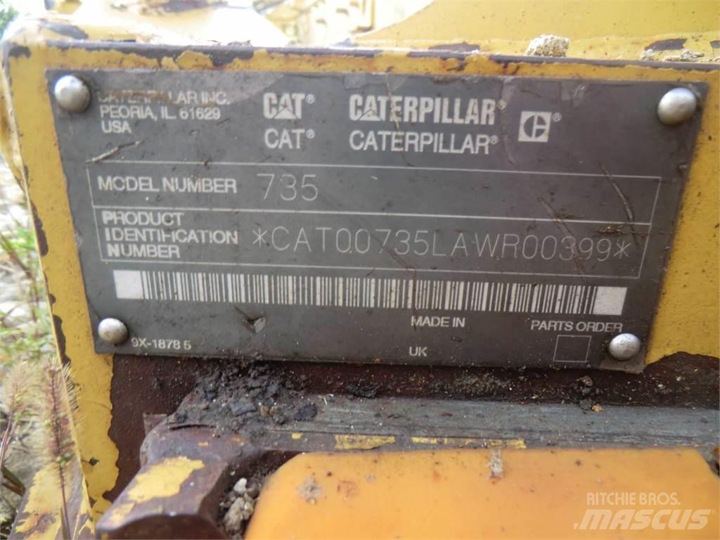 CAT 735 Шаси