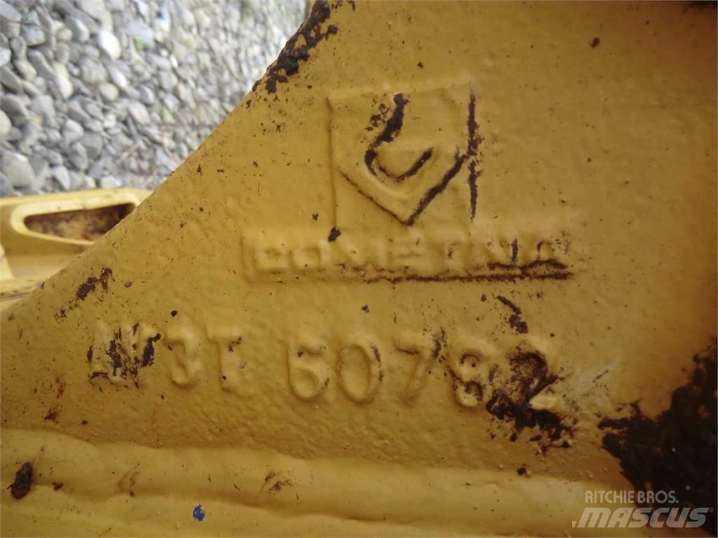 CAT 735 Шаси