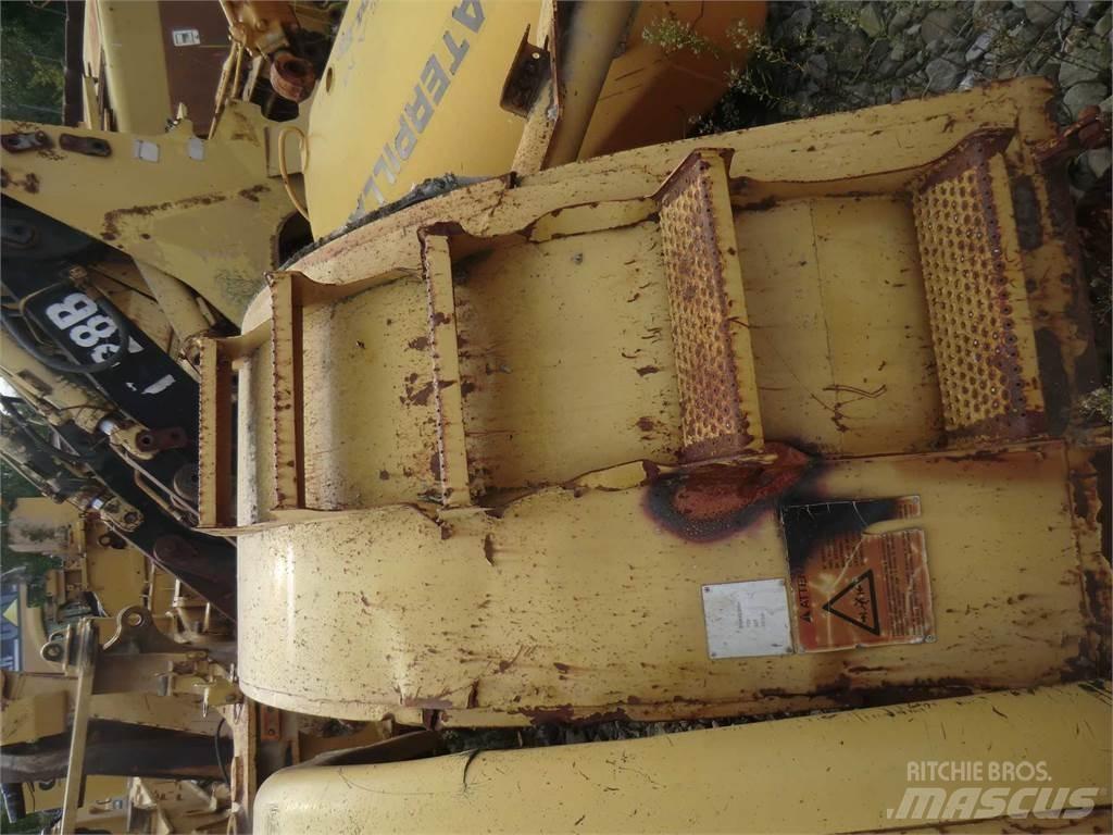CAT 735 Шаси
