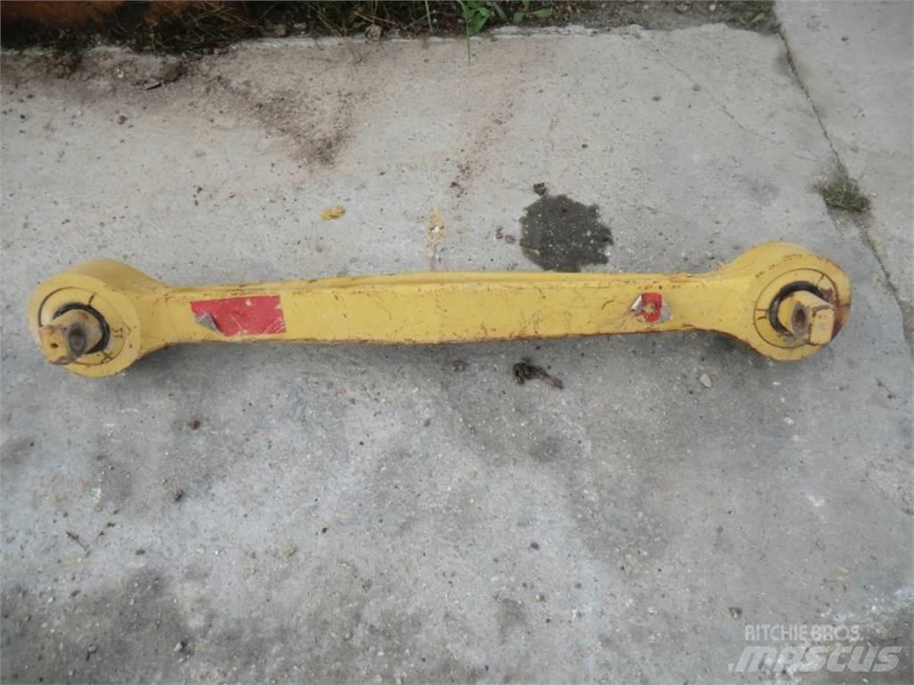 CAT 735 Релси, вериги и ходова част
