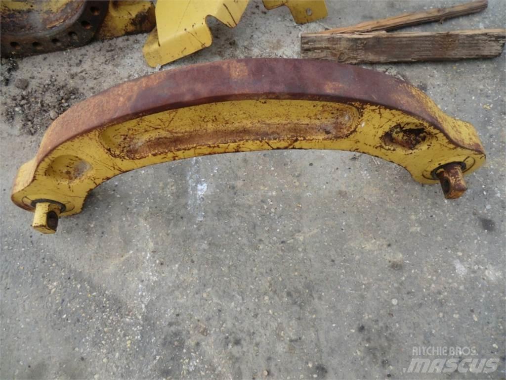 CAT 735 Релси, вериги и ходова част
