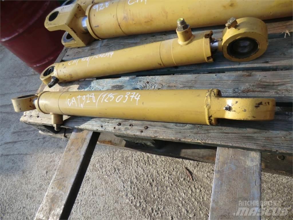 CAT 928G Строителство - Други