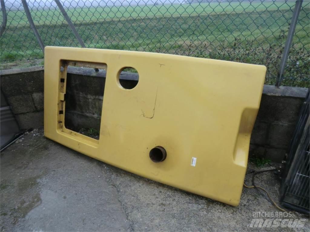 CAT 928G Шаси