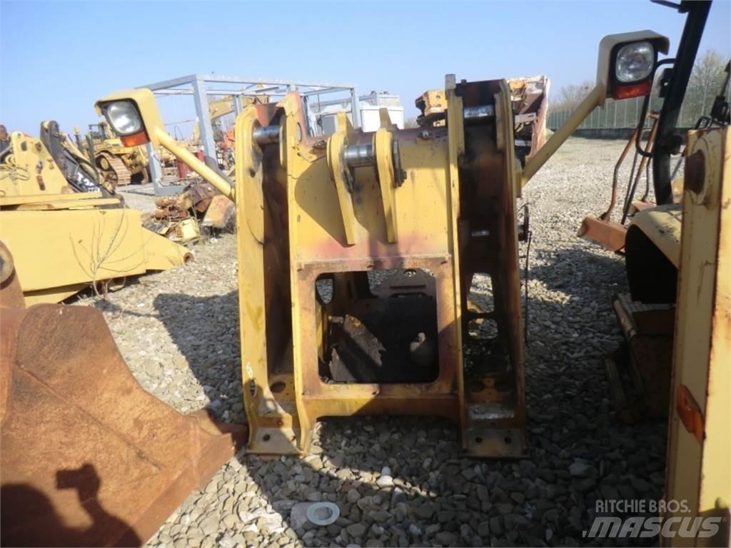 CAT 962H Шаси