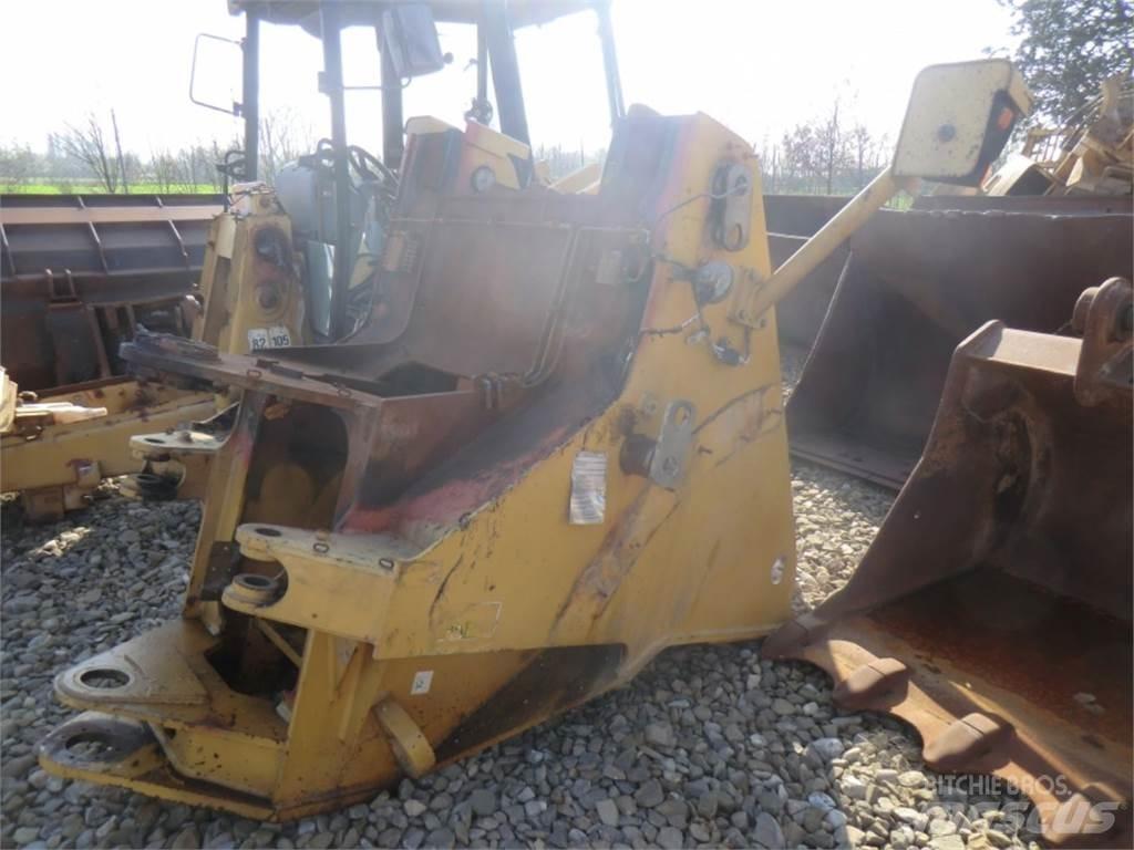 CAT 962H Шаси