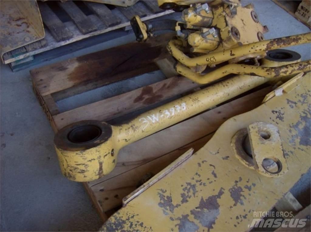 CAT 963 Шаси