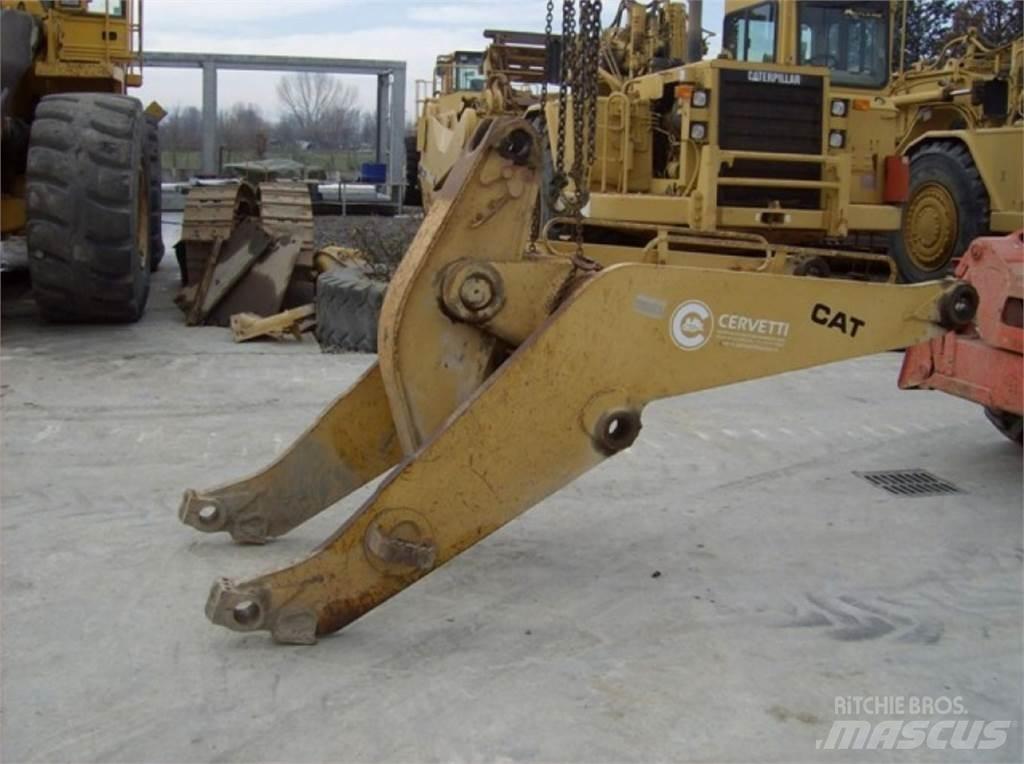 CAT 963 Шаси