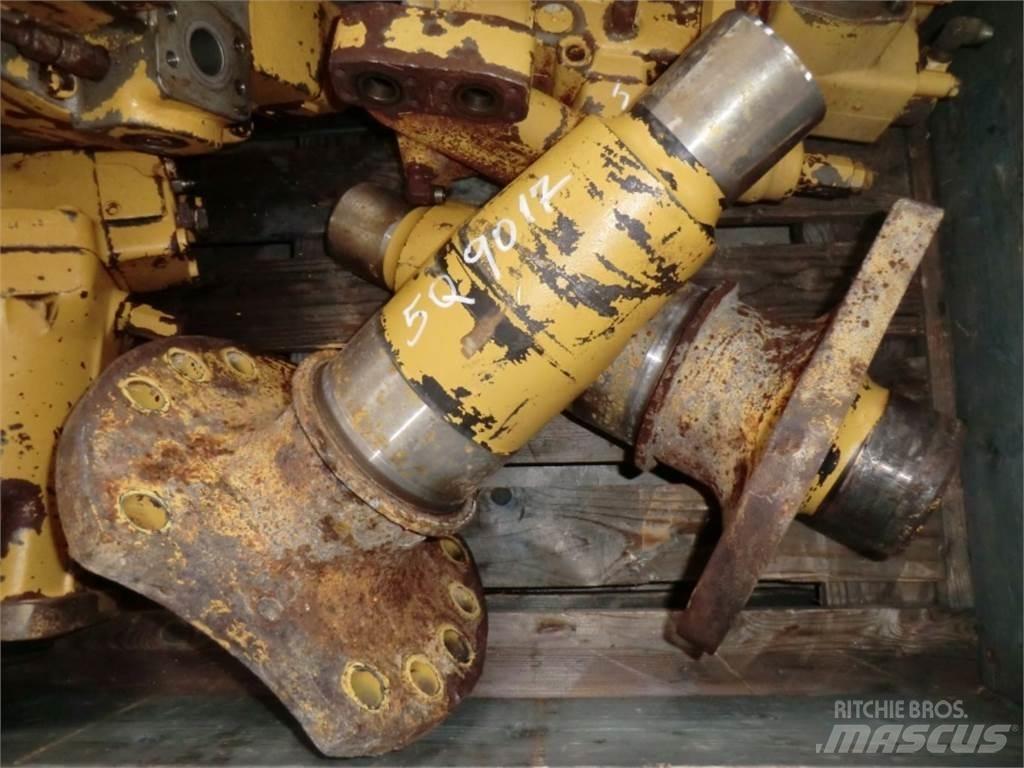 CAT 963C Релси, вериги и ходова част

