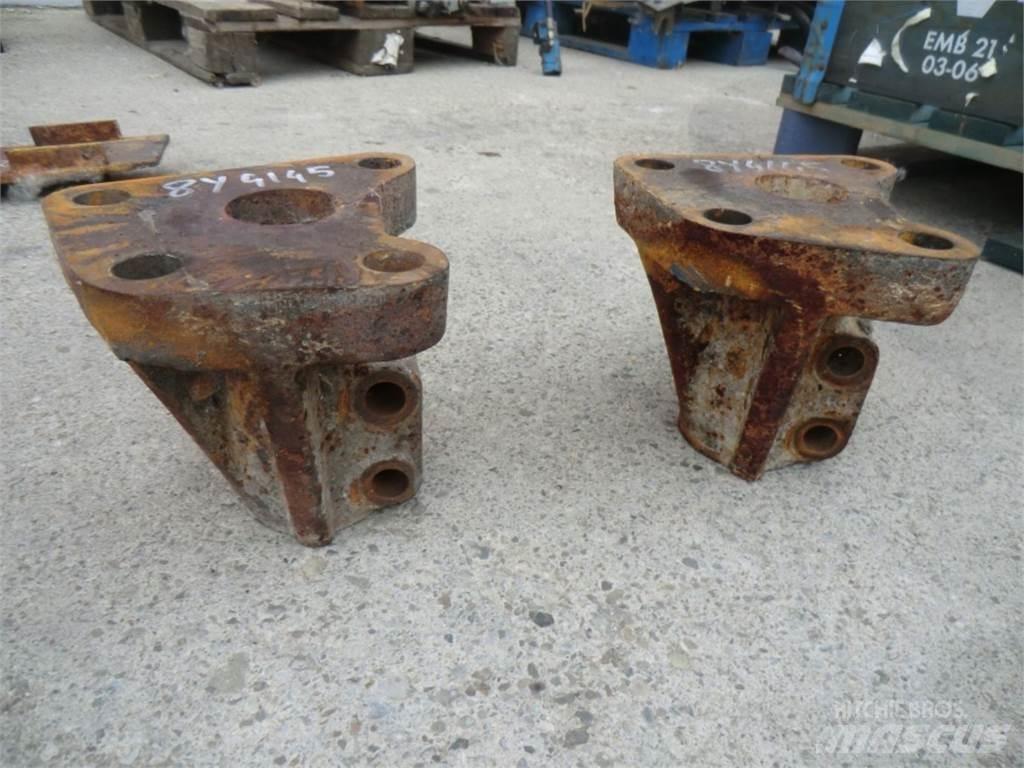 CAT 963C Релси, вериги и ходова част
