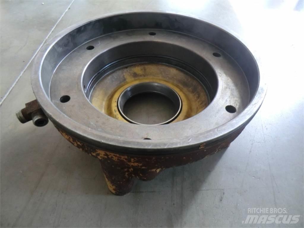 CAT 963C Шаси