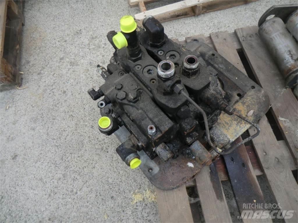 CAT 963D Строителство - Други