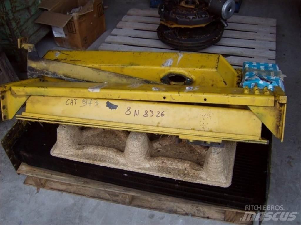 CAT 973 Строителство - Други