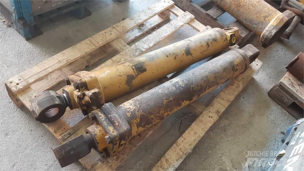 CAT 988B Строителство - Други