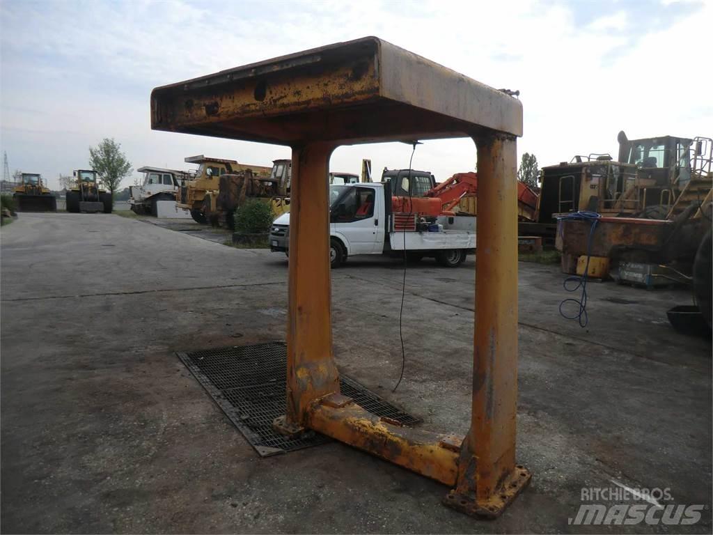 CAT 988B Шаси